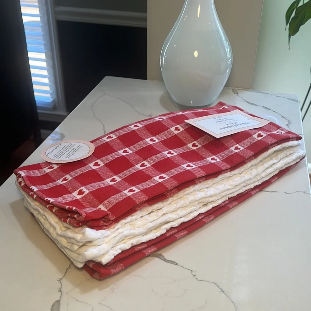 Cupcakes & Cashmere Valentine’s Towels Hearts and Plaid Set of 4 NEW